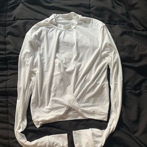 Buffbunny Knotty and Nice long sleeve crop